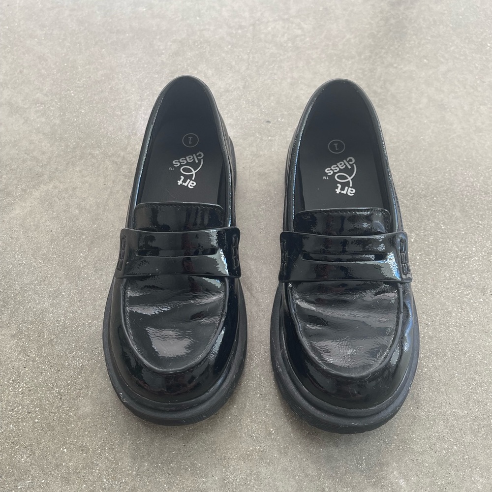 Art Class loafers